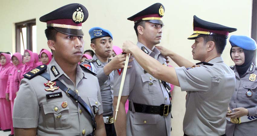 Kapolres Pasuruan Lantik 4 Perwira, AKP Achmad RDN Jadi Kasat Lantas