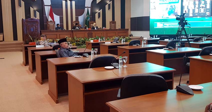 Physical Distancing, LKPJ-2019 Bupati Pasuruan Via Teleconference