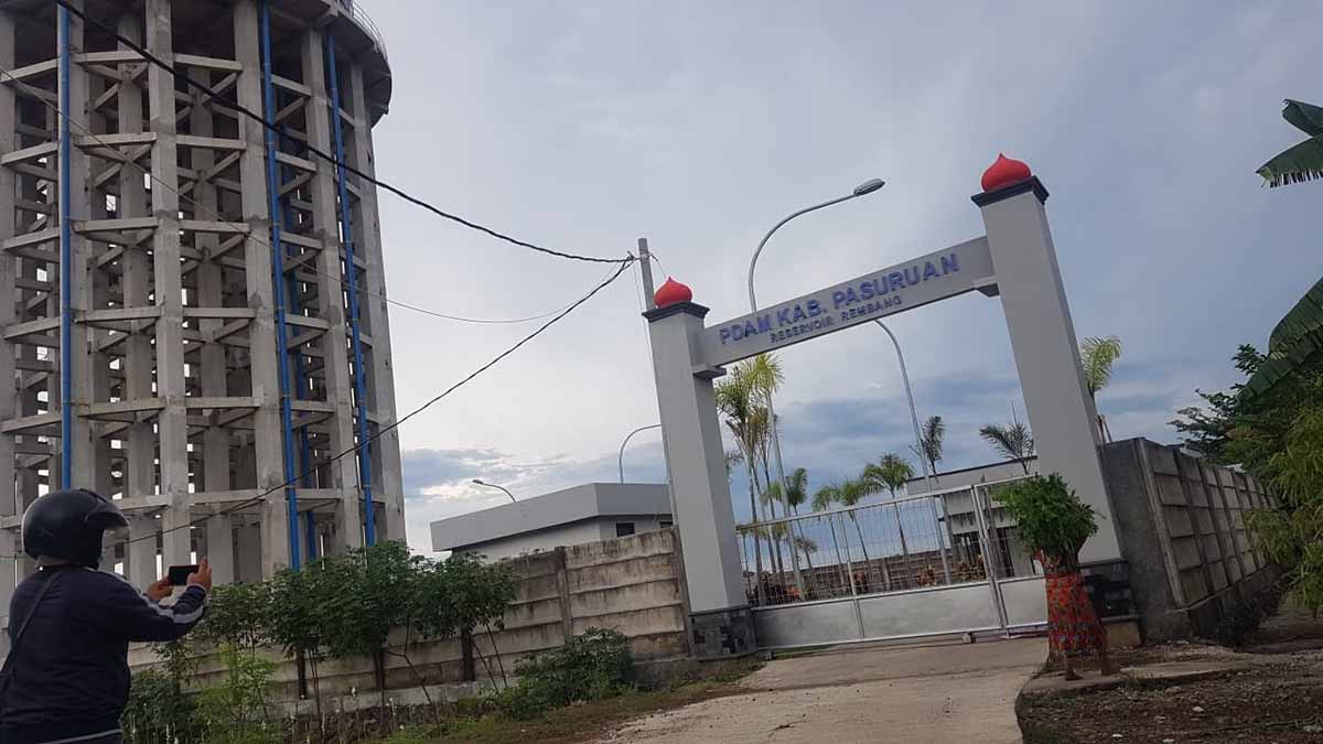 Tampak Lokasi Proyek pembanguanan jaringan SPAM di Kecamatan Rembang Kabupaten Pasuruan